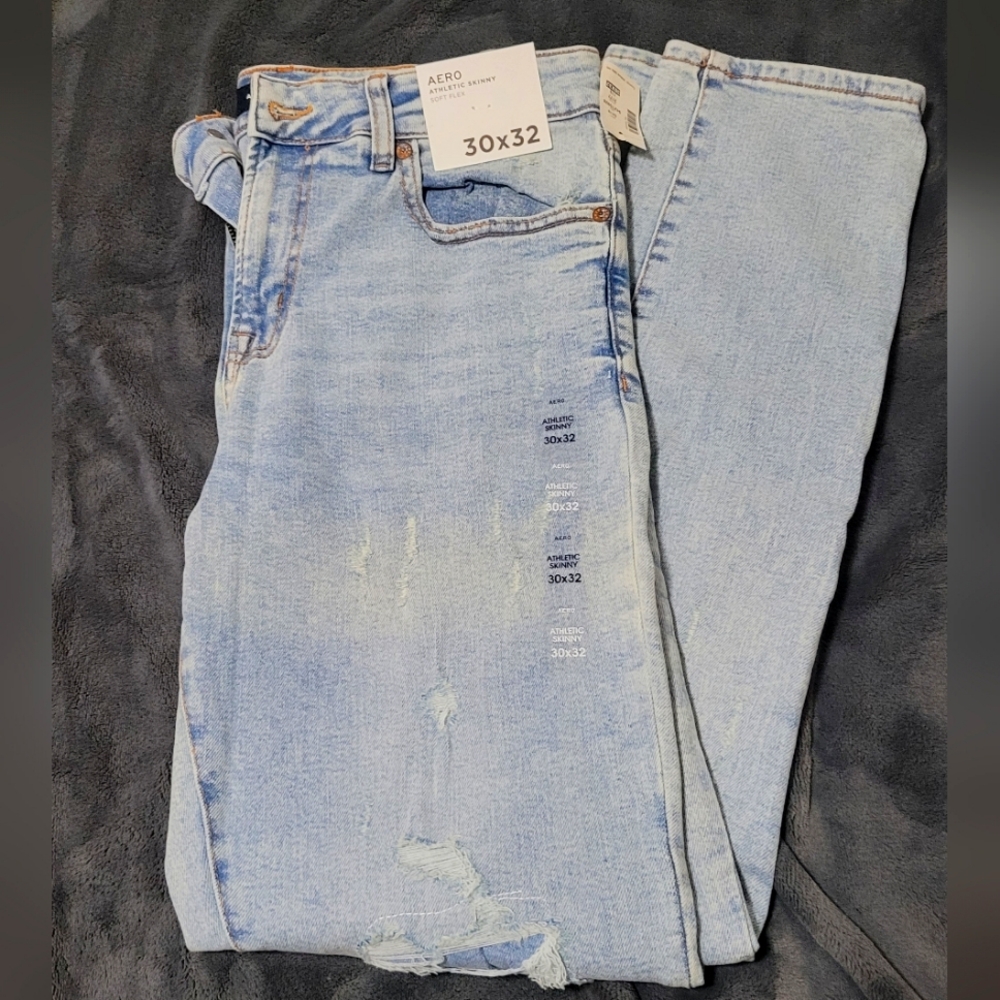 Aeropostale Light Wash Denim Athletic NWT Jeans 30x32